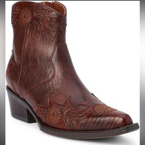 Coconuts by Matisse Savannah Embroidered Brown floral Ankle Boots Size 8